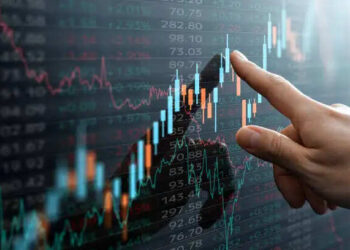 Market declines in heavyweight stocks due to profits, 1200 points dropped by Sensex, Nifty closed at 24,600