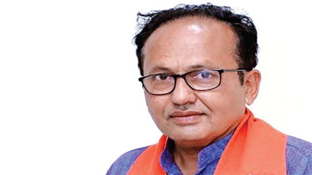 Mukeshkumar chandrakant dalal | Politician Mukeshkumar Chandrakant Dalal | Politician Mukeshkumar Chandrakant Dall Wikipedia Age Family Early Life Net Wort and Political Career in Hindi | Newstrack Hindi News | Latest Update Hindi Samachar | Mukeshkumar Chandrakant Dalal: Mukesh Kumar Chandrakant Dalal: BJP leader who became unopposed MP from Surat and a popular public servant. News Track in Hindi