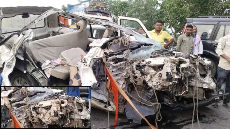 Muzaffarpur Sitamarhi Highway Accident | Sitamarhi News | Breaking News | Road Accident | Muzaffarpur Sitamarhi Accident | Breaking News Today | Bihar News, | Large accident on Muzaffarpur-Sitamarhi highway, 3 killed in a strong collision between truck and Scorpio, 2 injured | News Track in Hindi