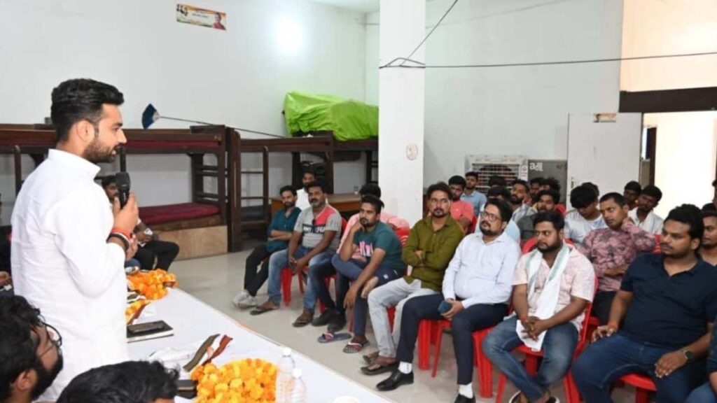 NSUI Bugle Against Unemploment and Paper Leak Mass Movement to Be Held in Jaunpur | Jaunpur News: NSUI bugle against unemployment and paper leaks, mass movement will be held in Jaunpur | News Track in Hindi