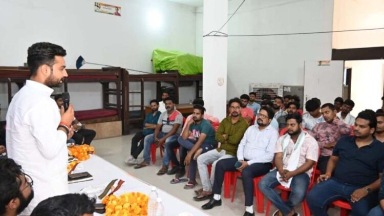 NSUI Bugle Against Unemploment and Paper Leak Mass Movement to Be Held in Jaunpur | Jaunpur News: NSUI bugle against unemployment and paper leaks, mass movement will be held in Jaunpur | News Track in Hindi