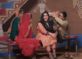 Neither film heroine nor modeling, yet the song of this dancer created a stir