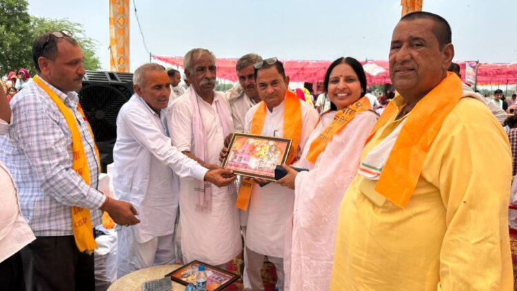 Neither the soul prestige and huge bhandara of Goddess idol