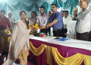 Night chaupal held in Sidadi Kherwara of District Collector
