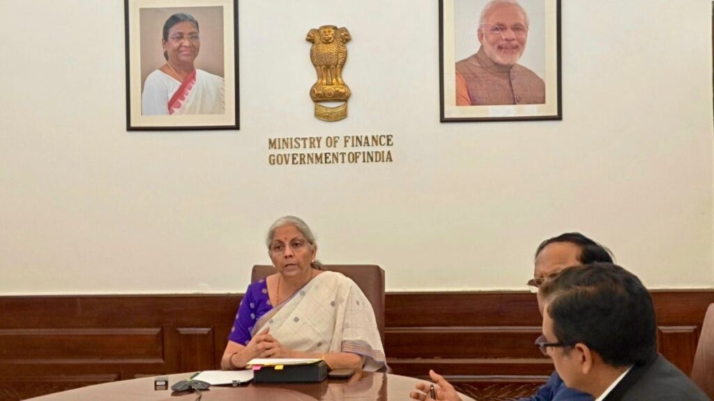 Nirmala Sitharaman called an important meeting, instructions given to banks amidst India-Pakistan tension