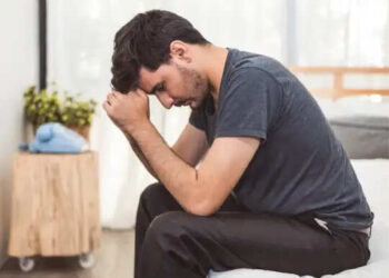 सिर्फ जीवन की परेशानियाँ नहीं ये 7 आदतें भी धीरे-धीरे खत्म कर देती हैं आत्मविश्वास, वीडियो में जानिए इनसे छुटकारा पाने के उपाय 