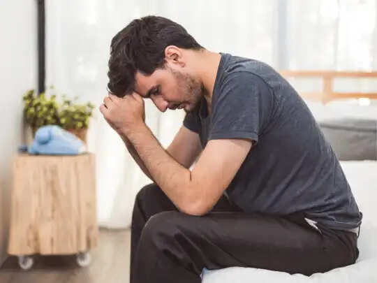 सिर्फ जीवन की परेशानियाँ नहीं ये 7 आदतें भी धीरे-धीरे खत्म कर देती हैं आत्मविश्वास, वीडियो में जानिए इनसे छुटकारा पाने के उपाय 