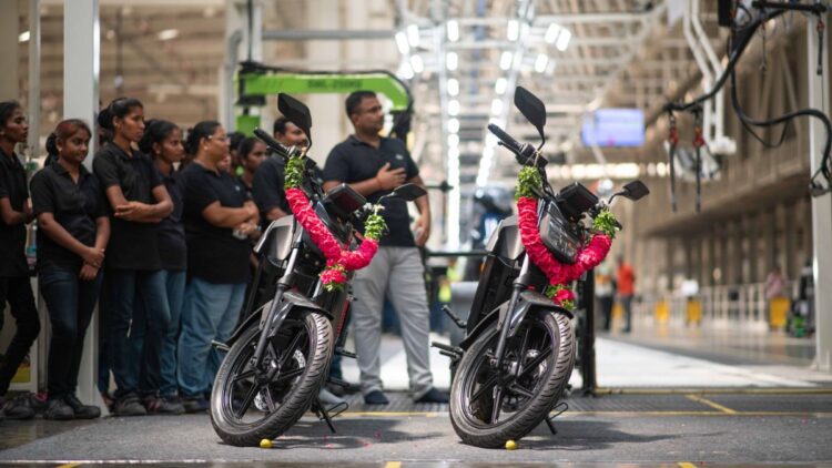Ola started delivery of roadsterx bikes from today, know the price and range here