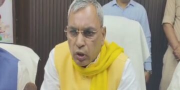Omprakash Rajbhar | Omprakash Rajbhar on UP Panchayat Elections 2026 | UP Panchayat Elections | UP Politics | Newstrack | Omprakash Rajbhar made a big announcement about the election, said: Will fight alone .. News Track in Hindi