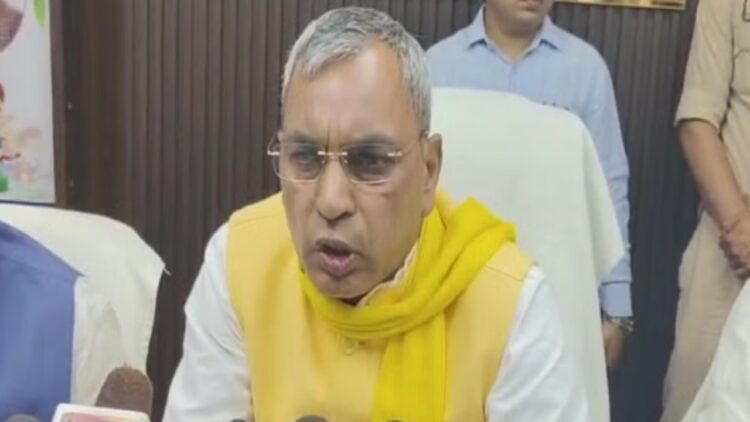 Omprakash Rajbhar | Omprakash Rajbhar on UP Panchayat Elections 2026 | UP Panchayat Elections | UP Politics | Newstrack | Omprakash Rajbhar made a big announcement about the election, said: Will fight alone .. News Track in Hindi
