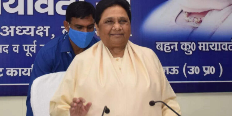 एक बार सपा का नाम… कांग्रेस का जिक्र तक नहीं, मायावती ने तैयार की बसपा के भविष्य की रणनीति