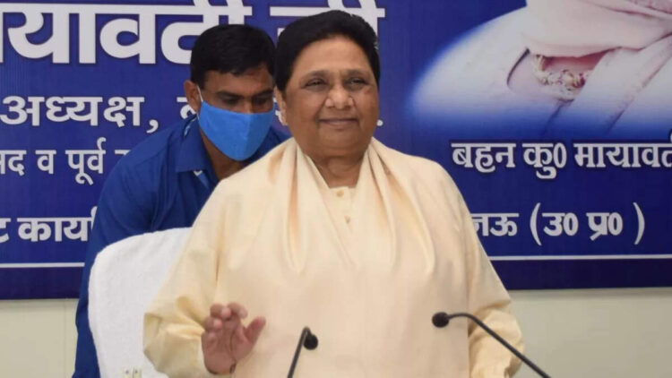 एक बार सपा का नाम… कांग्रेस का जिक्र तक नहीं, मायावती ने तैयार की बसपा के भविष्य की रणनीति