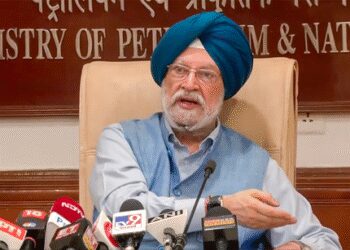 हमारा लक्ष्य 2030 तक भारत के तेल और गैस अन्वेषण क्षेत्र को 1 मिलियन वर्ग किलोमीटर तक बढ़ाना है : हरदीप सिंह पुरी
