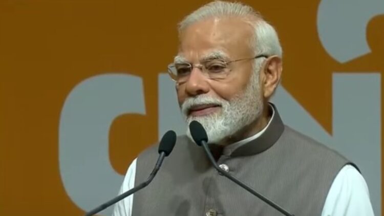 PM Modi from Gandhinagar challenged Pakistan, said- This country is also the land of heroes