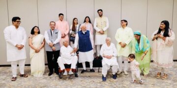 PM Modi met Dhankhar family, Aum Prakash Dhankhar said- very affection, mother and family full of family: