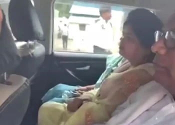 PM Narendra Modi Met Family Members of Shubham Dwivedi: PM Narendra Modi met the family of Shubham Dwivedi, who was killed in Pahalgam terror attack