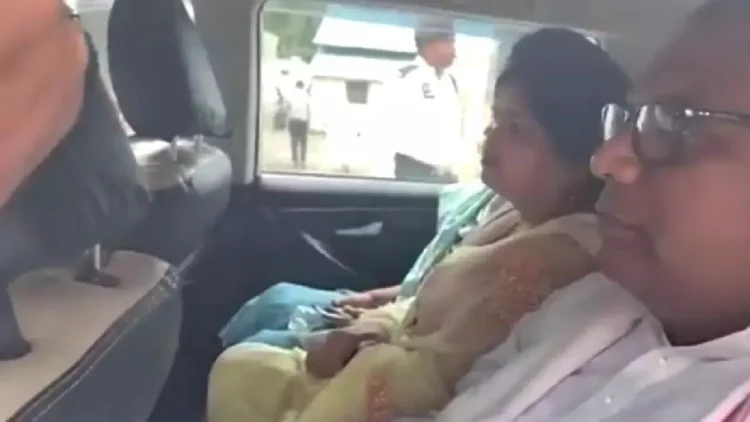 PM Narendra Modi Met Family Members of Shubham Dwivedi: PM Narendra Modi met the family of Shubham Dwivedi, who was killed in Pahalgam terror attack