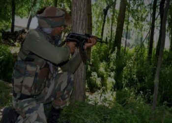 Pak soldiers firing on the Line of Control in Jammu and Kashmir continue, Indian Army also gave a befitting reply