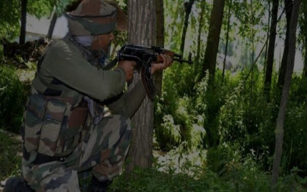 Pak soldiers firing on the Line of Control in Jammu and Kashmir continue, Indian Army also gave a befitting reply