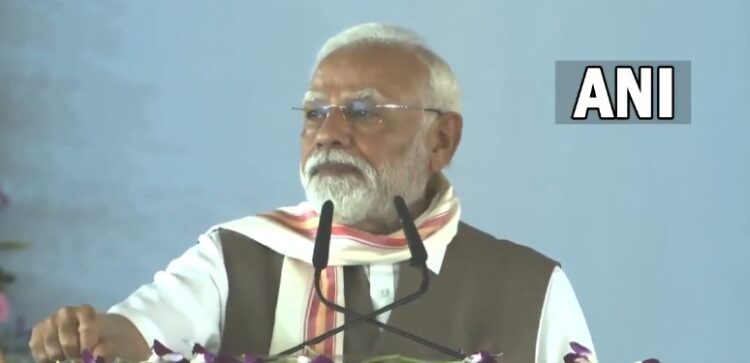 Pakistan also saw what is the power of sindoor of daughters of India and the world also: PM Modi thundered in Bihar