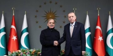 Pakistan, destroyed by attacks, sought debt from the world, said- the enemy caused heavy losses