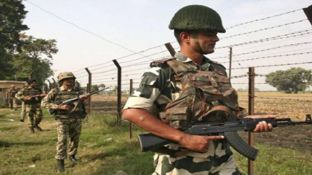 Pakistani Intruder Killed on Gujarat Border: BSF piled up Pakistani intruders on Gujarat border, ATS caught the detective from Kutch, BSF Killed Pakistani Intruder on Gujarat Border, ATS ARRERSED SPY FROM KUM KUTCH