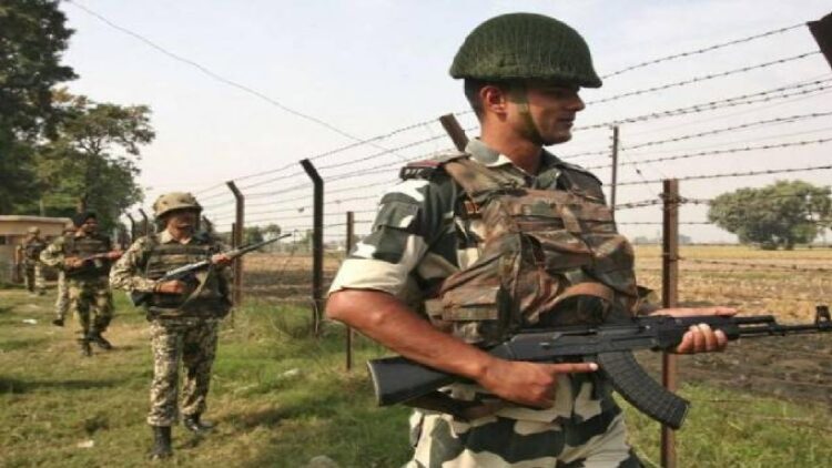 Pakistani Intruder Killed on Gujarat Border: BSF piled up Pakistani intruders on Gujarat border, ATS caught the detective from Kutch, BSF Killed Pakistani Intruder on Gujarat Border, ATS ARRERSED SPY FROM KUM KUTCH