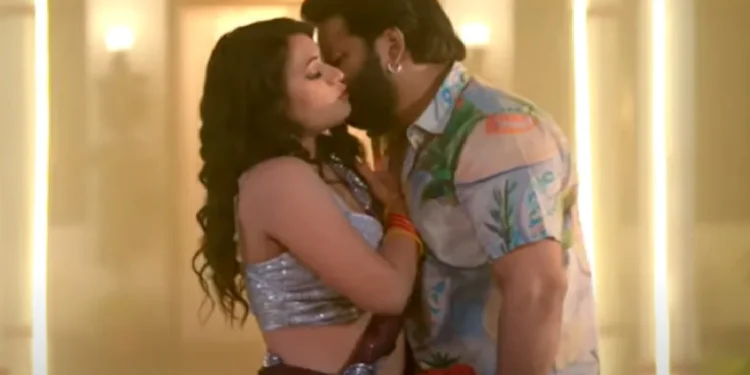 Pawan Singh releases his new Benger, actor in this music video with Sanjana Singh's strong romance