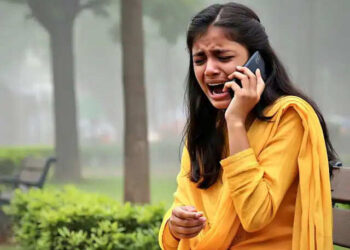 Please help me ... Come crying a girl's phone, be careful, otherwise ...