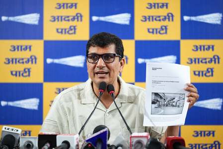 दिल्ली के बाजारों को शिफ्ट करने के बयान पर राजनीति तेज, आप ने बताया भाजपा का षड्यंत्र