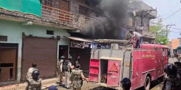 Pornographic videos of Hindu girl found in mobile, villagers set fire in the house of the accused of 'Love Jihad', heavy ruckus