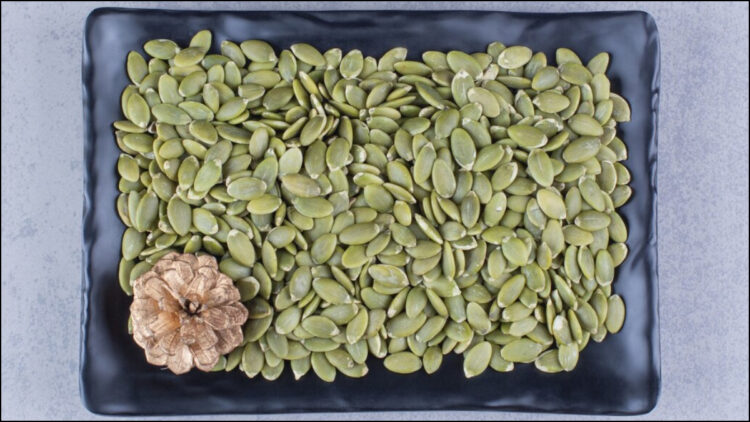 Pumpkin seeds are beneficial for which body part of the body, know the right time and way of eating