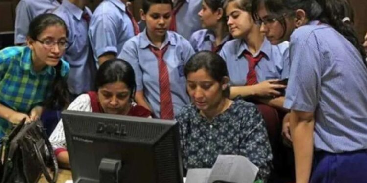 Punjab Board 12th Result: Punjab Board's class 12th results released, Harsimrat Kaur of Barnala became the topper