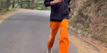 Race of hard work in the mountains, sharing videos Kapil Sharma- 'Nature is with you'