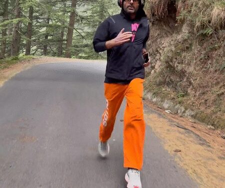 Race of hard work in the mountains, sharing videos Kapil Sharma- 'Nature is with you'