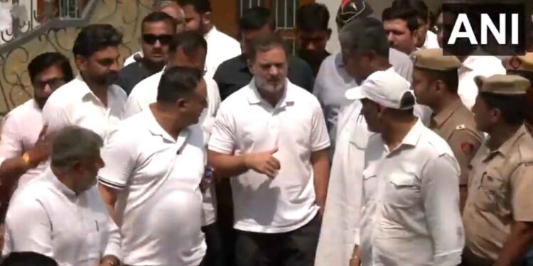 Rahul Gandhi reached the house of Lieutenant Vinay Narwal, who lost his life in Pahalgam terror attack, met family members