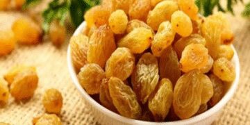 Raisins are very beneficial for women, get many benefits