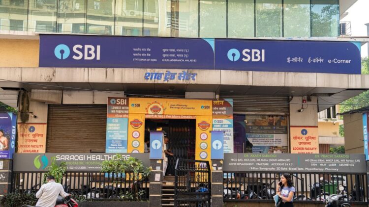 SBI shocked its customers, reduced interest on FD for the second time in 1 month
