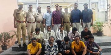 Sanjay Circle police station action, raids six places, 10 gamblers arrested