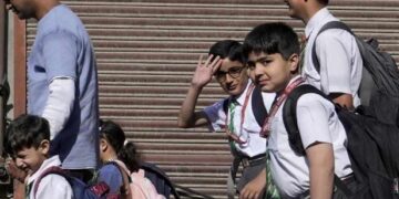 Schools in Kashmir, leaving border districts after Indo-Pak ceasefire, opened college again