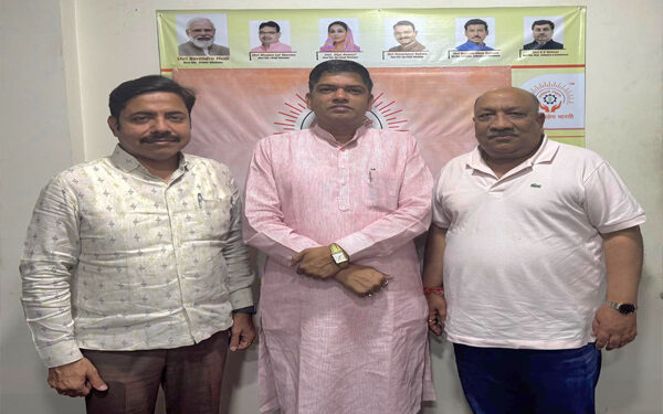 Seedos and Small Industries Bharti's delegation leave for London for global promotion of 'India Stonmart -2026'