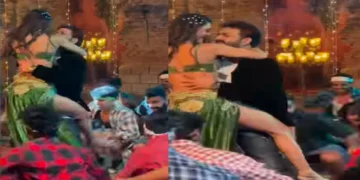 Seeing the dance step of Pawan Singh and Namrata Malla, the user's forehead, said - what did you see
