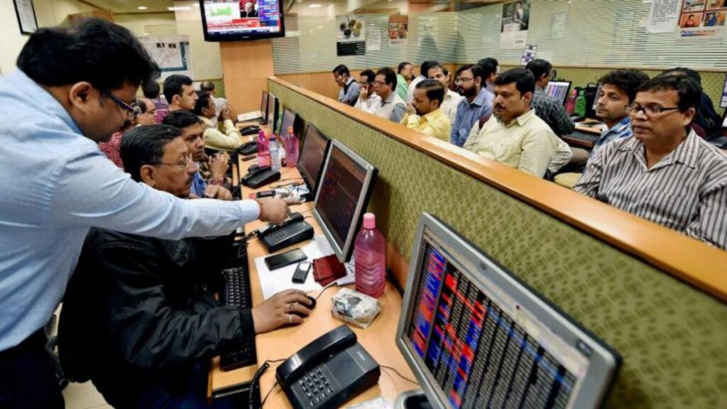 Sensex 271 and Nifty closed down by 75 points, heavy losses in these shares