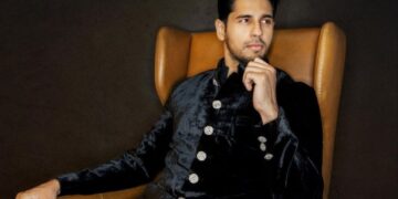 Siddharth Malhotra advised fans to watch this series, cast a lot of praise of cast