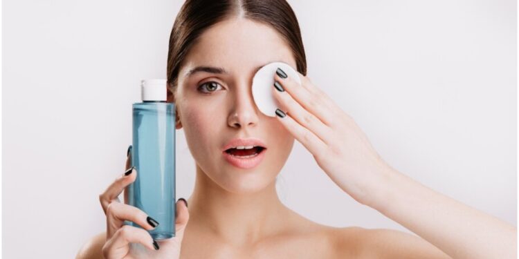 Skin is lost, so make toner at home to make dull skin glowing