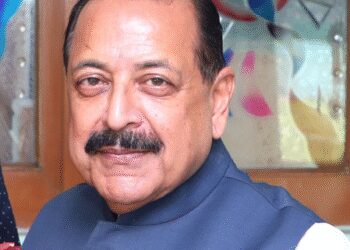 States should ensure 100 percent benefit of government schemes, Ayushman India: Jitendra Singh