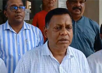 'Stay tourists in Goa but do not be residents because there is a shortage of water'- Congress MP