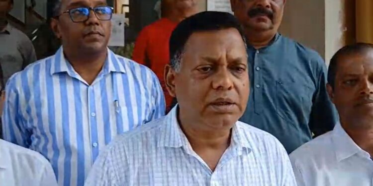 'Stay tourists in Goa but do not be residents because there is a shortage of water'- Congress MP