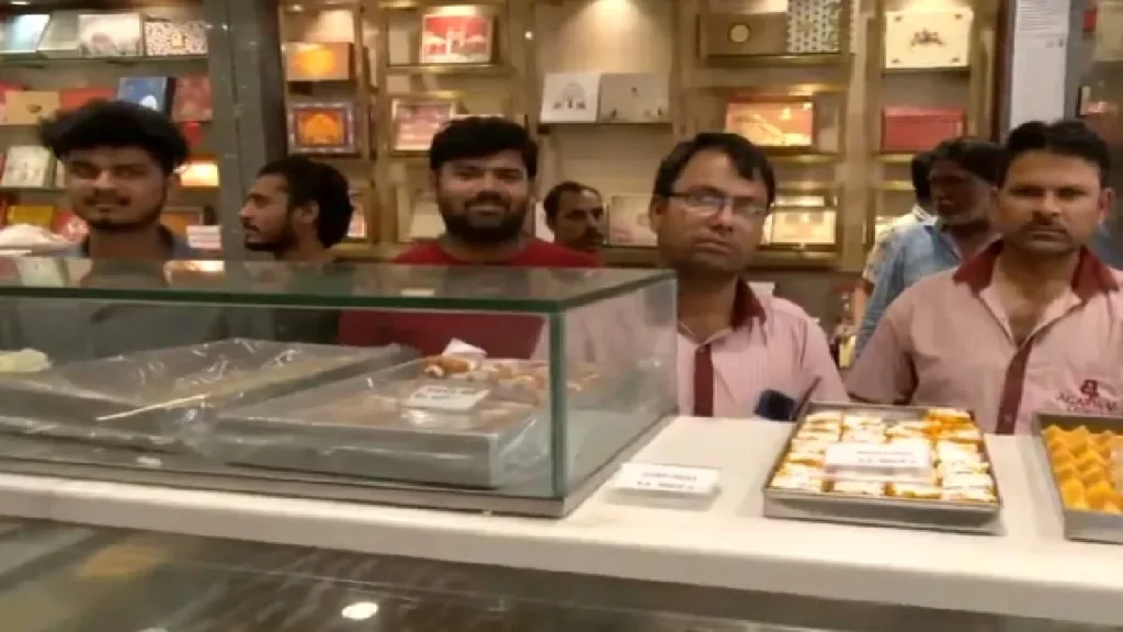 Sweets without name of pak: Sweet vendors of Jaipur protested in their style, removed 'Pak' in the name of these 2 sweets!