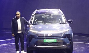 Tata Motors net profit declined by 51 percent to Rs 8,470 crore in the fourth quarter